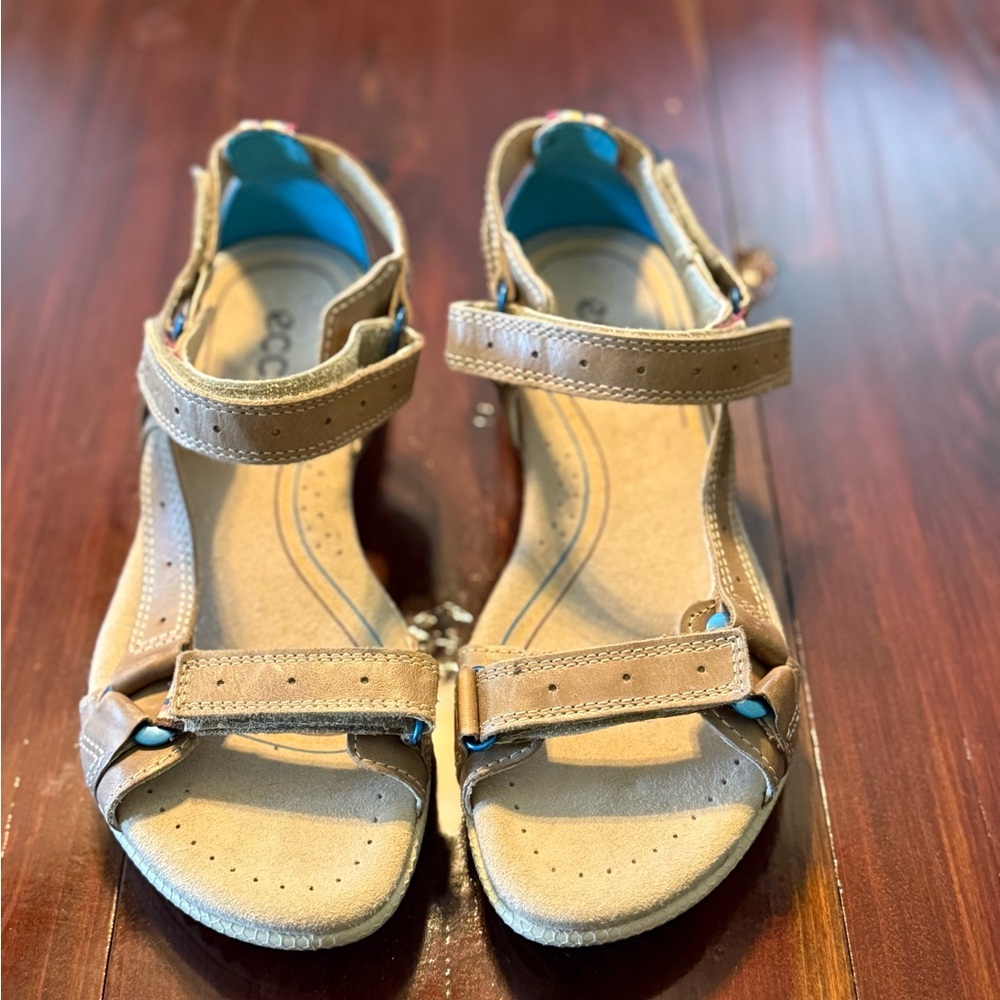 Women's Tan Sandals - Picture 2 of 7